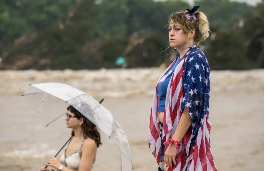 Pelo menos 24 mortos e mais de 20 crianças desaparecidas após acampamento de verão nos EUA ser arrastado por inundações extremas Tudo aconteceu no fim de semana de 4 de julho