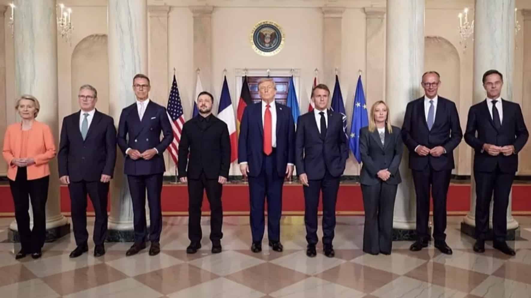 Altura de Trump volta a ser questionada após imagem de encontro com líderes europeus viralizar