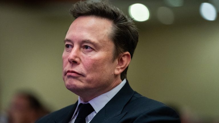 Elon Musk alerta sobre o futuro desastre mundial que pode frear o progresso humano