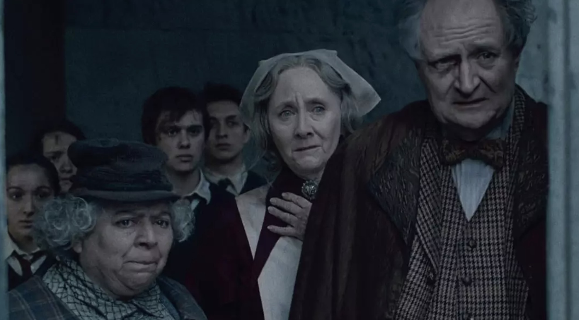 Estrela de Harry Potter pede para ser "desligada" se sua saúde continuar a piorar após revelar aos fãs que "não lhe resta muito tempo de vida" Estrela de Harry Potter pede para ser "desligada" se sua saúde continuar a piorar após revelar aos fãs que "não lhe resta muito tempo de vida"