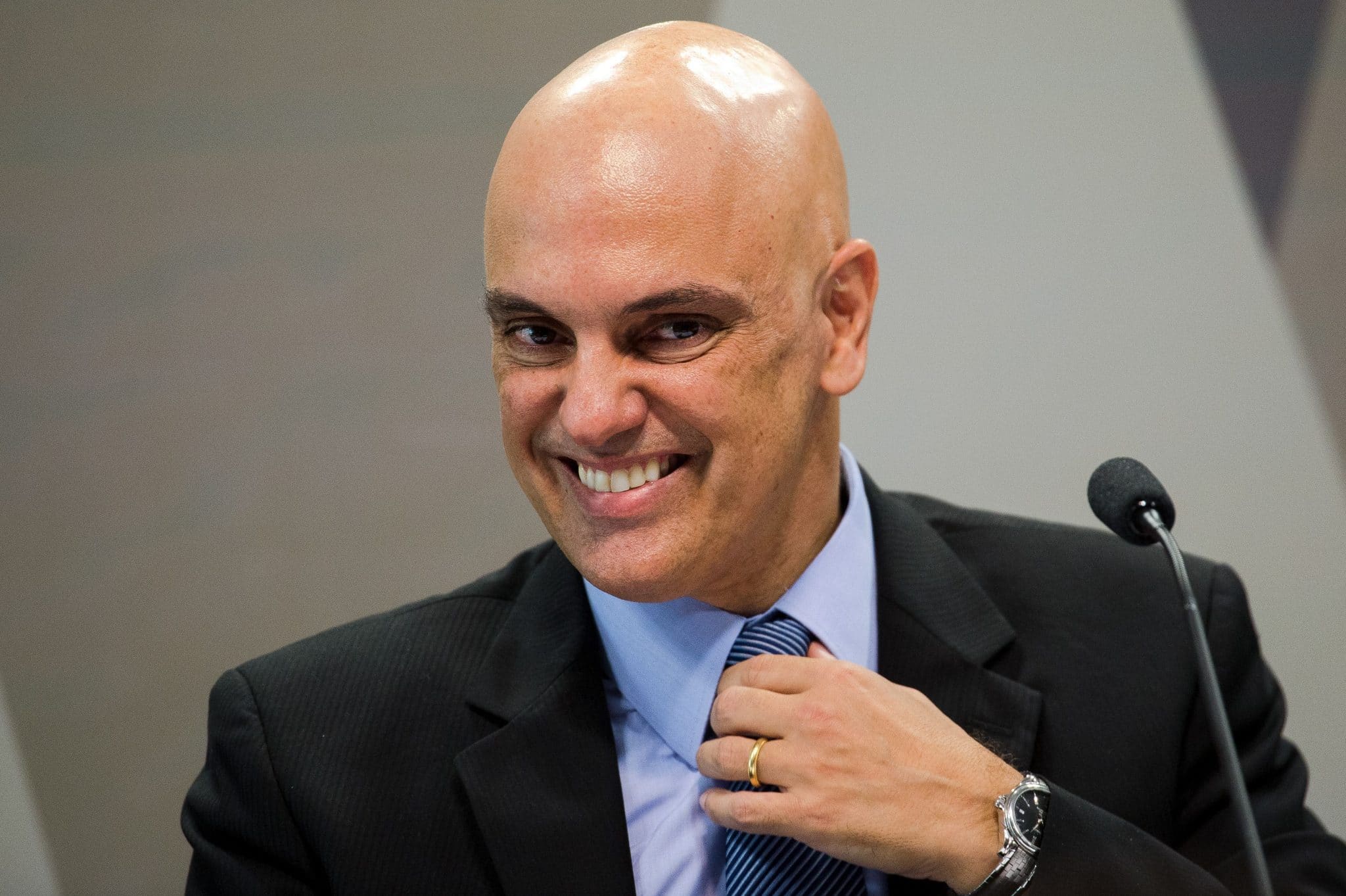 Moraes afirma que bancos brasileiros podem ser punidos se aplicarem sanções dos EUA