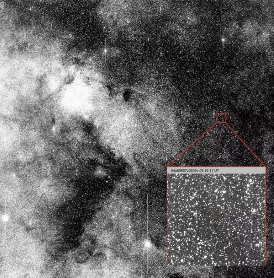 Cientista de Harvard diz que objeto misterioso em direção à Terra "não é natural" e explica o que o mundo deve fazer para se preparar O objeto espacial causou alguma preocupação na comunidade científica (ATLAS/Universidade do Havaí/NASA)