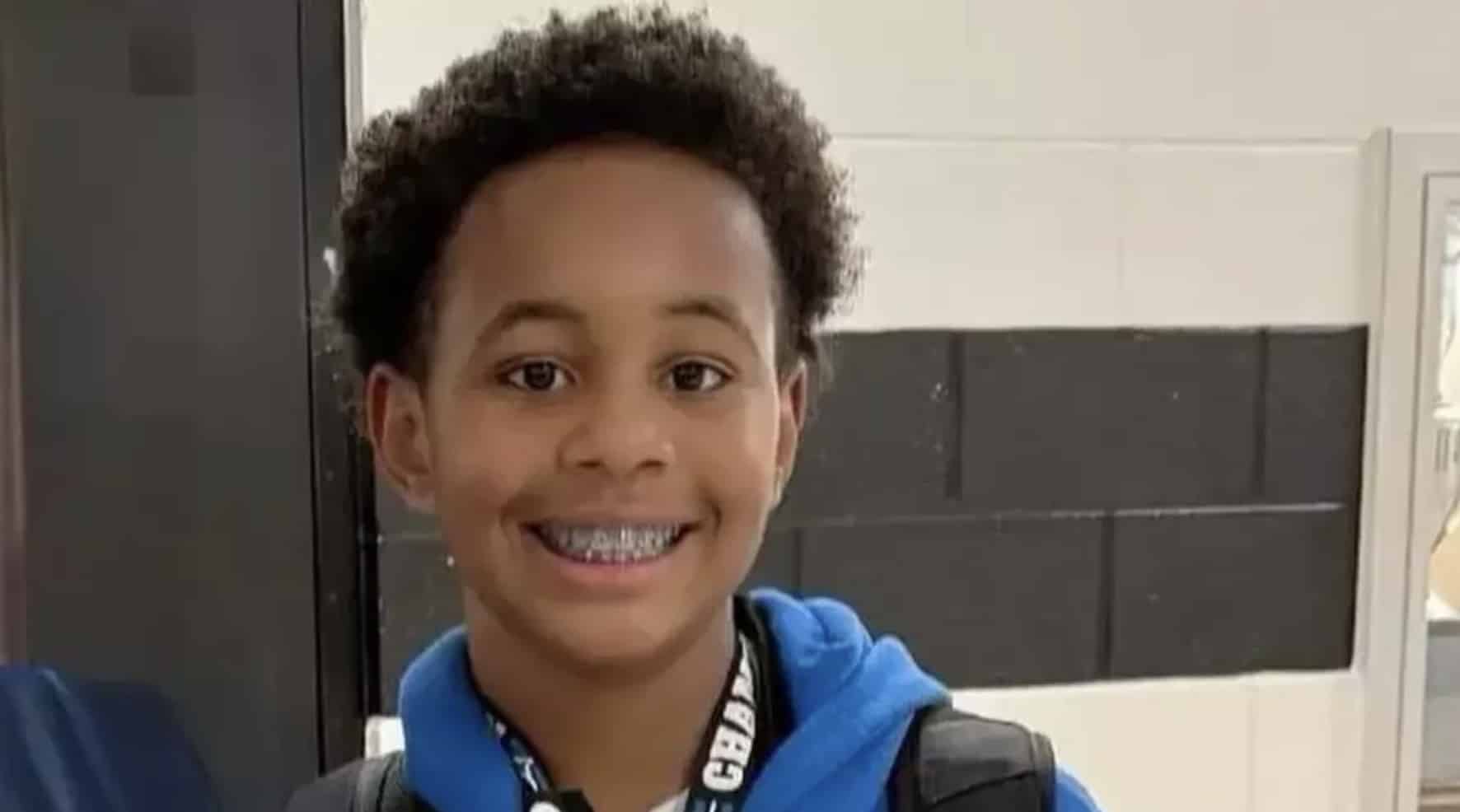 Pais emitem alerta após filho de 12 anos morrer por "infecção que come o cérebro" causada por ameba contraída durante natação