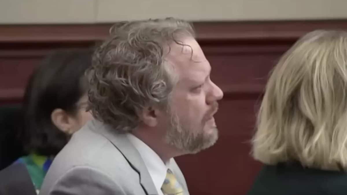 Palavras comoventes da filha no tribunal enquanto o pai é considerado culpado por matar a mãe com um shake de proteína envenenado