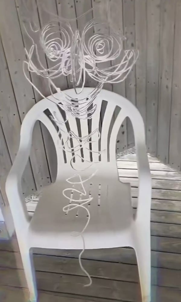 Esquizofrênico diagnosticado reage à precisão de vídeo viral que simula a doença Pessoas que vivem com a condição de saúde mental compartilharam suas opiniões sobre o quão preciso o vídeo realmente é (TikTok/@xoradmagical)