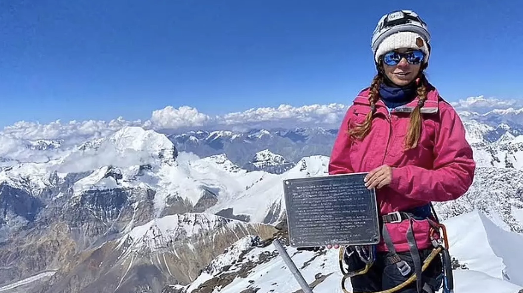 Socorristas abandonaram esforços para salvar mulher com perna quebrada presa a 6.700 m de altitude em uma montanha por pelo menos 10 dias Socorristas abandonaram esforços para salvar mulher com perna quebrada presa a 6.700 m de altitude em uma montanha por pelo menos 10 dias