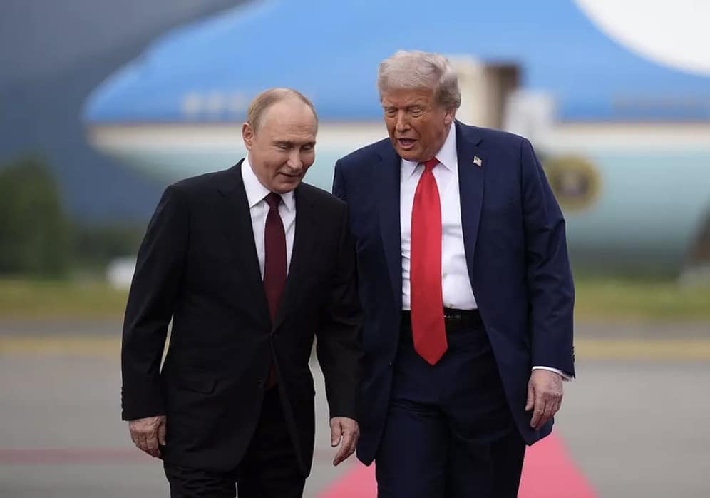 Trump tem altura registrada de 1,91 m, enquanto Putin é listado com 1,70 m, segundo relatos