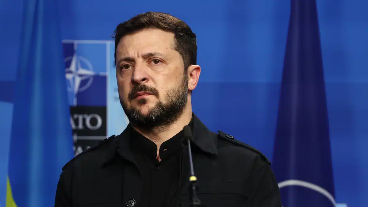 Zelenskyy dá resposta constrangedora após Trump declarar publicamente que poderia acabar com a guerra "quase imediatamente"