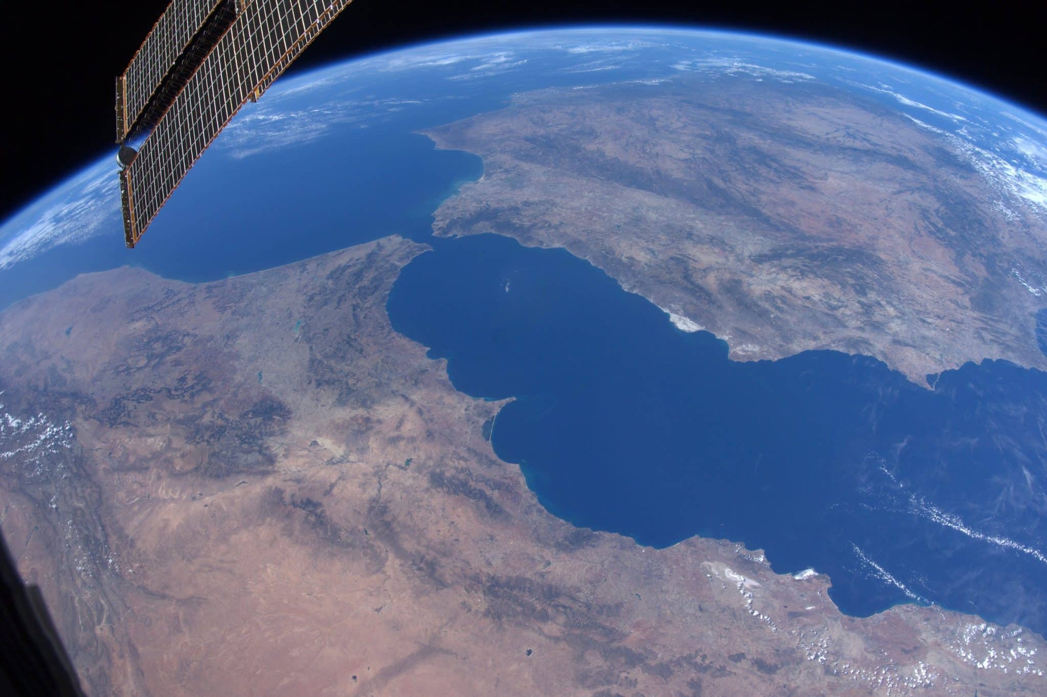 a única construção humana que é visível do espaço