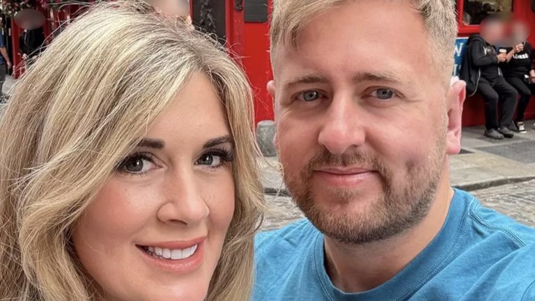 Casal que fundou um clube de swing revela regra polêmica para membros "feios"