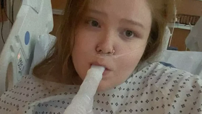 Mulher que trocou cigarros por vapes para ser "mais saudável" quase morreu devido a um efeito colateral