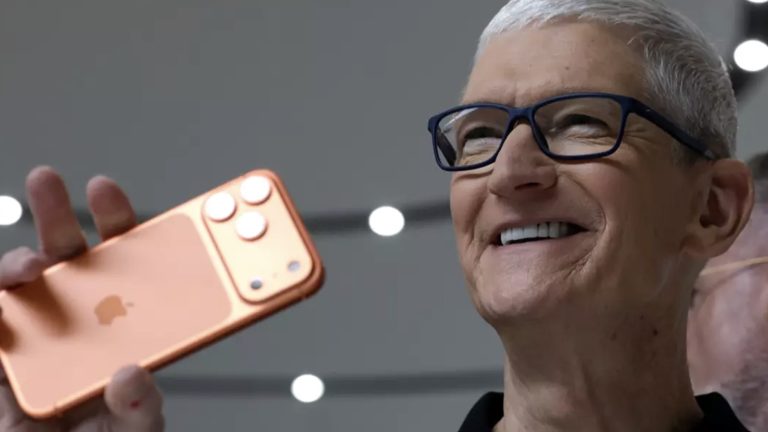 Samsung ironiza duramente o novo iPhone 17 horas após o lançamento da Apple