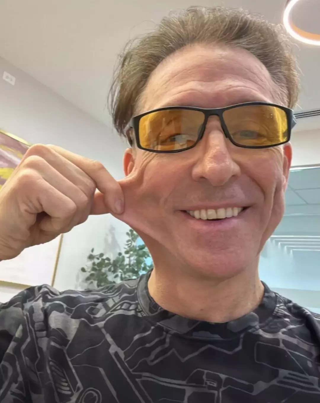Aos 51 anos, Dave Asprey é conhecido como o “Pai do Biohacking” (Dave Asprey/Facebook)