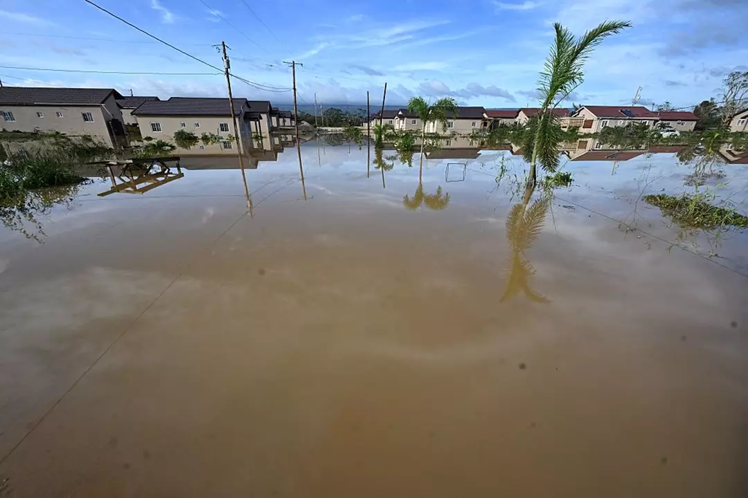 Casas foram inundadas