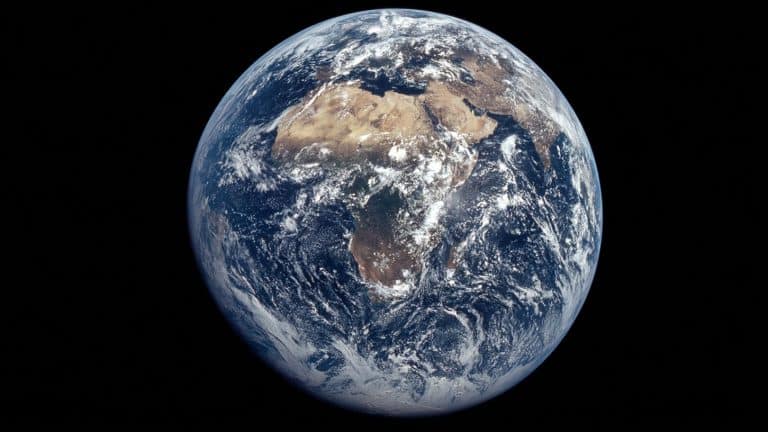 Como assistir ao novo canal em HD que transmite a Terra diretamente do espaço