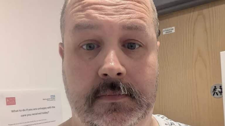Homem é diagnosticado com câncer de mama incurável após perceber um sintoma