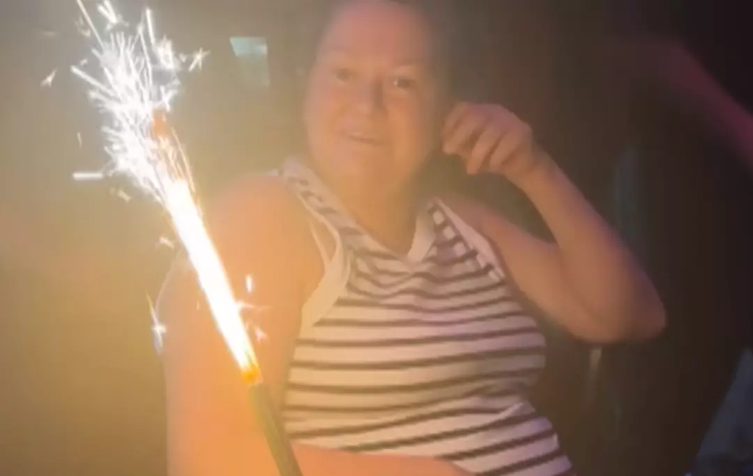 Karen McGonigal morreu após aplicar uma “injeção para emagrecer” (YouTube/ITV News)
