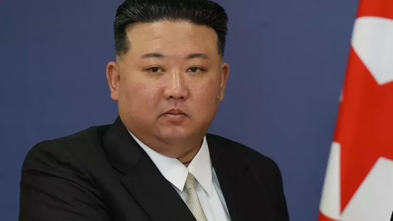 Kim Jong Un emite alerta ao resto do mundo após exibir nova arma nuclear