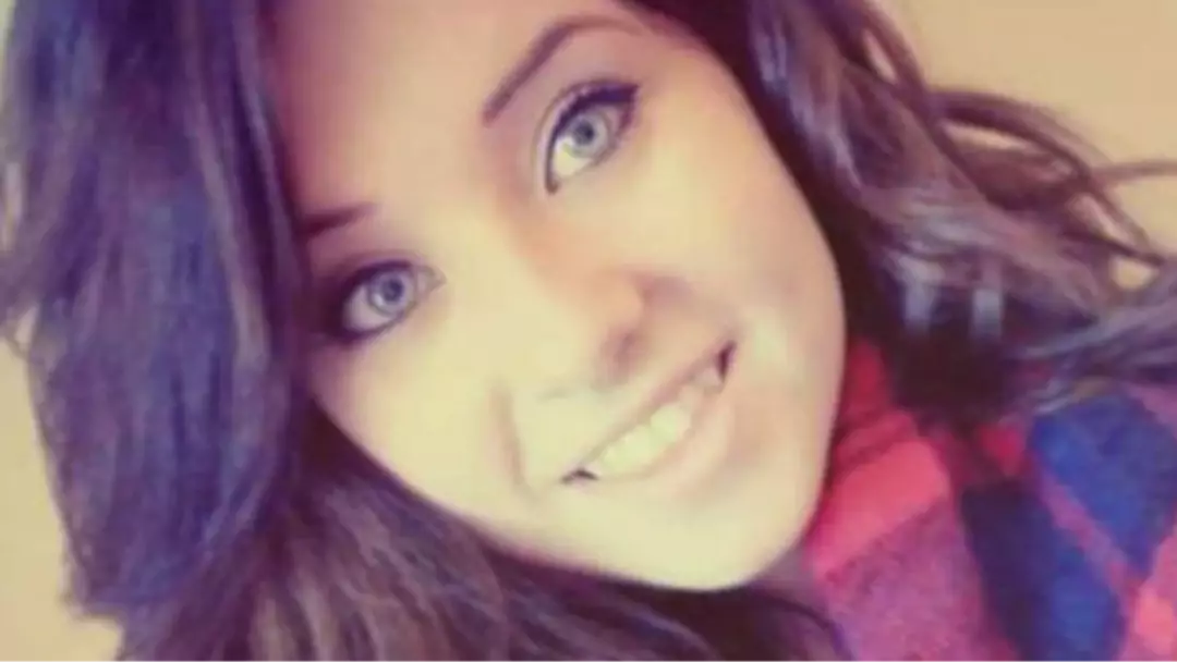 Mulher de 23 anos é encontrada morta em sua cama um ano após falecer, conforme detalhes comoventes são divulgados