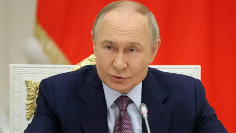 Putin revela detalhes do teste de míssil nuclear "invencível" em meio a temores de Terceira Guerra Mundial