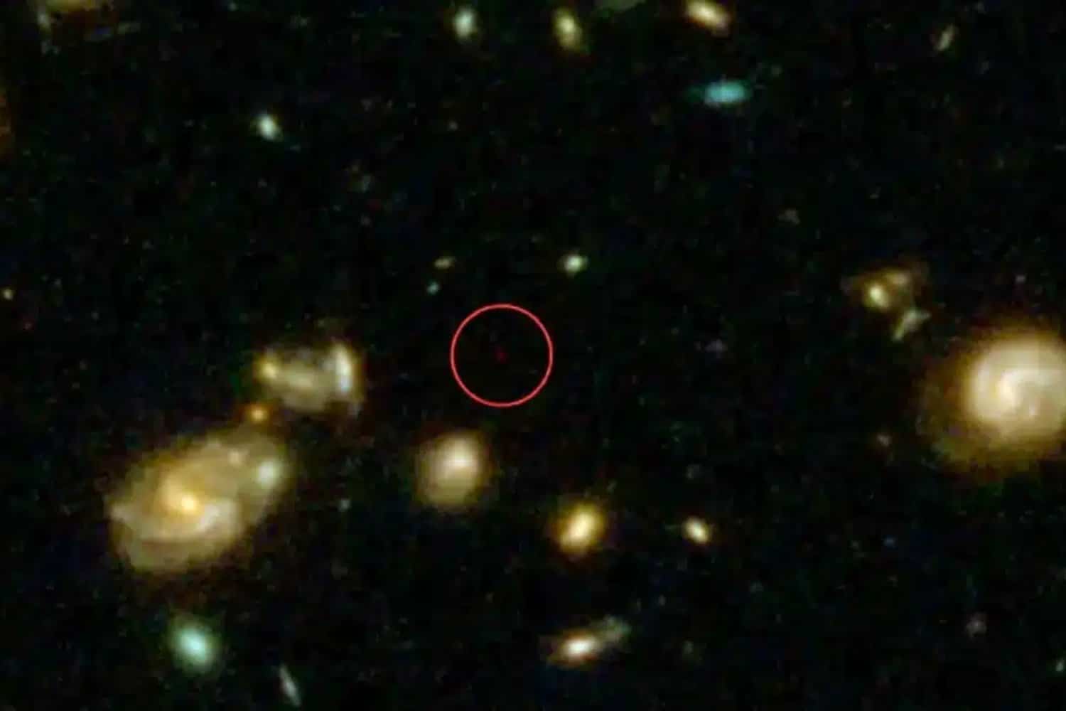 O Telescópio Espacial James Webb encontrou algo na beira do universo. Ninguém sabe o que é