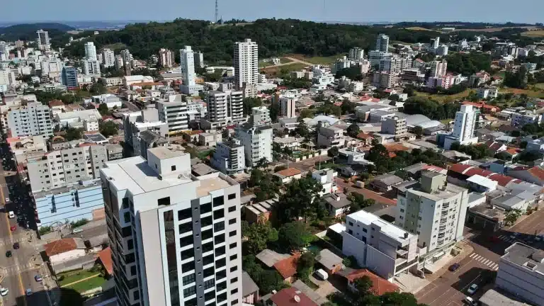 "Japão brasileira": A cidade que foi eleita a mais limpa do Brasil