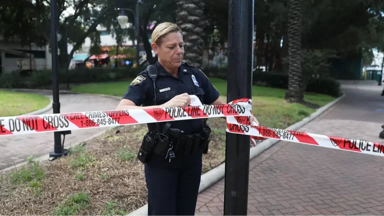 Autoridades se manifestam sobre temores de um serial killer após 3 mulheres serem encontradas mortas na mesma área em 3 dias