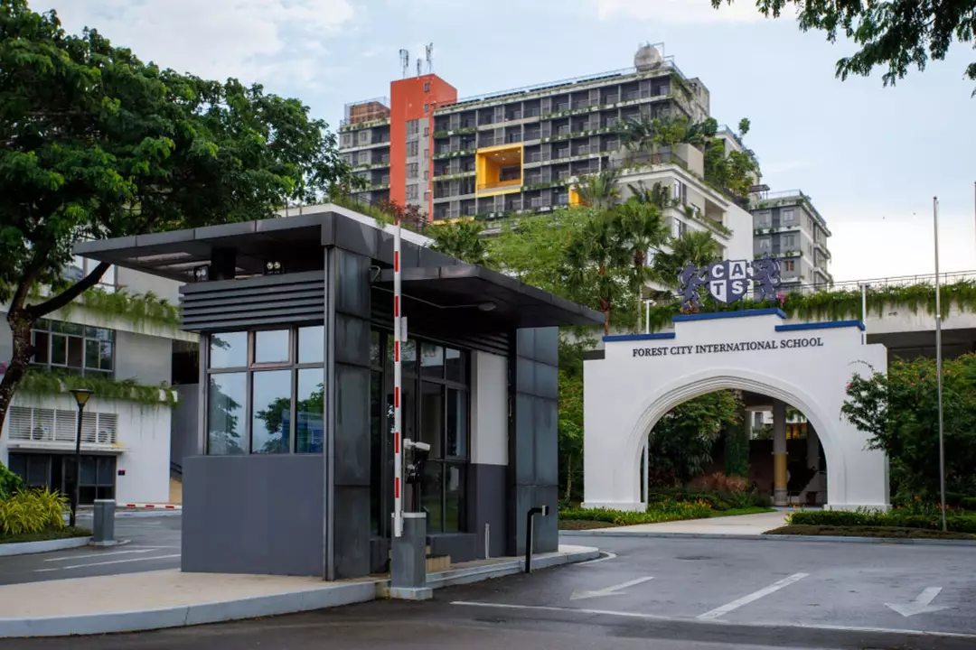 Cidade fantasma de mais de R$ 500 bilhões segue perfeitamente preservada apesar de estar quase vazia Forest City é a cidade fantasma de US$ 100 bilhões da Malásia