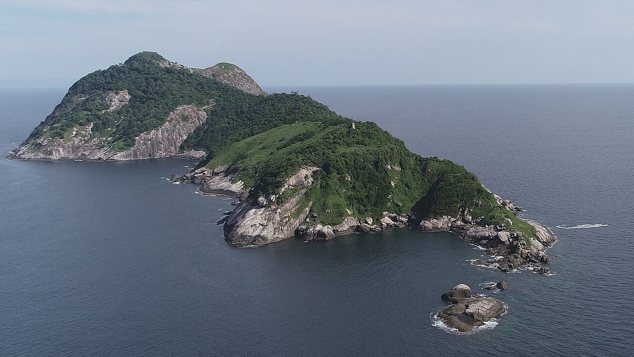 As 3 ilhas que são proibidas no Brasil: Só militares e pesquisadores podem entrar nelas Ilha da Queimada Grande