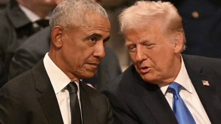 Pesquisa mostra se os americanos preferem Barack Obama ou Donald Trump como presidente
