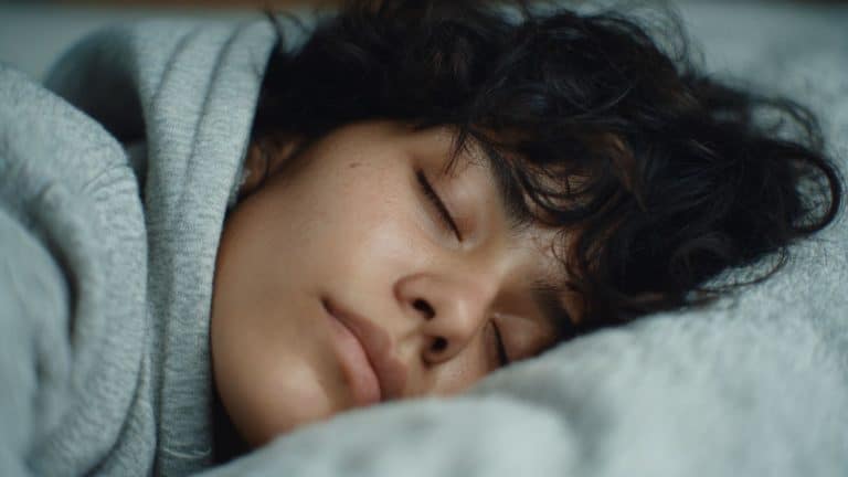 regra das 8 horas de sono é mito industrial; veja o tempo ideal