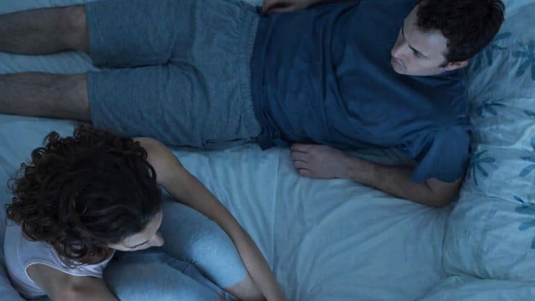 Psicólogo revela 3 sinais sutis que indicam que um relacionamento está chegando ao fim
