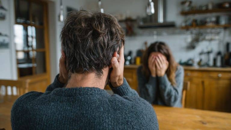 Psicólogo revela 4 frases que podem arruinar relacionamentos instantaneamente - e elas podem te surpreender