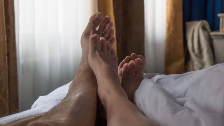 "Heteroflexível" é a sexualidade que mais cresce no Reino Unido, à medida que mais pessoas se assumem