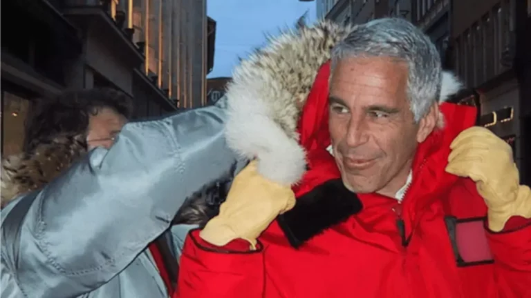 Confirmação da morte de Epstein datada um dia antes de ele ser encontrado foi descoberta em arquivos