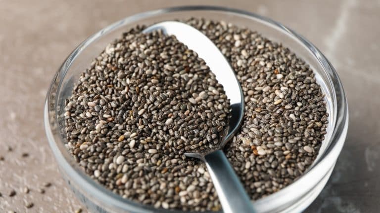 Nutricionista faz alerta para pessoas que consomem o "superalimento" chia