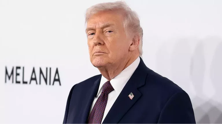 Trump publica vídeo do casal Obama como macacos em uma floresta