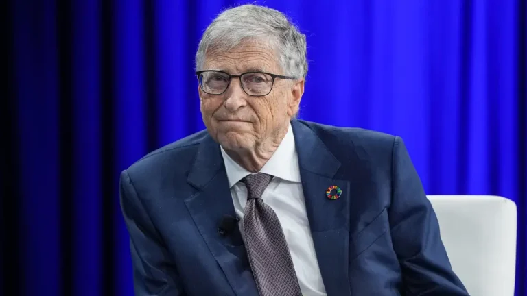 Bill Gates diz que apenas três profissões vão sobreviver à dominação da IA