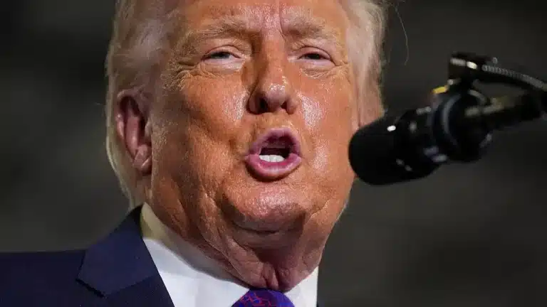 Donald Trump responde a suposto plano secreto do Irã para atacar o território continental dos EUA