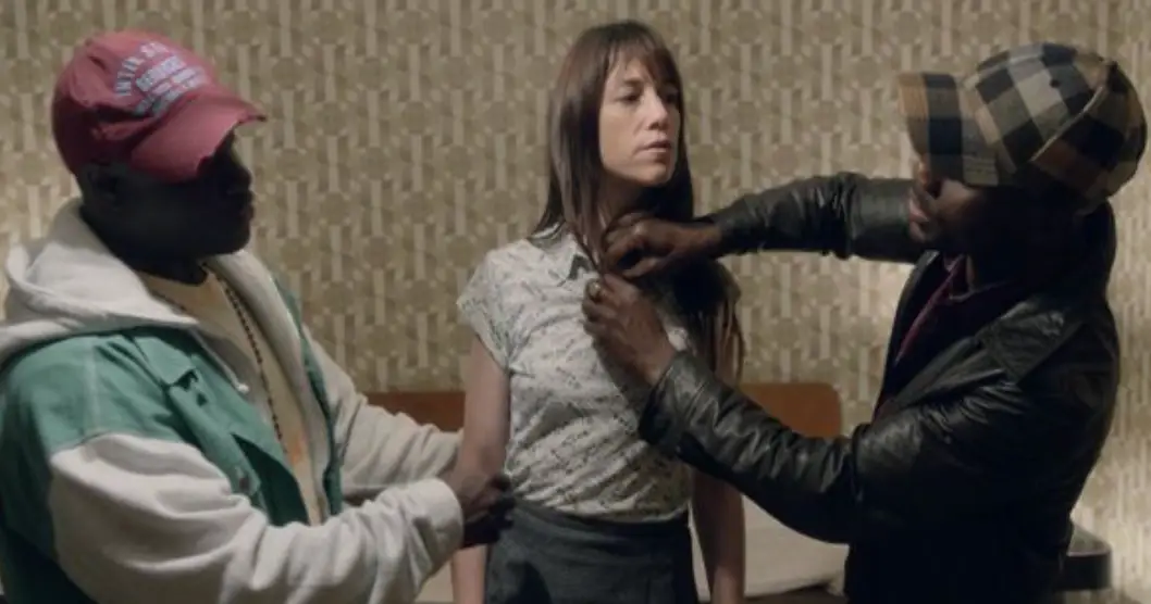 Atriz explicou como foi, na prática, atuar em um filme gráfico com cenas de sexo "severas" e não simuladas É classificado para maiores de 18 anos.