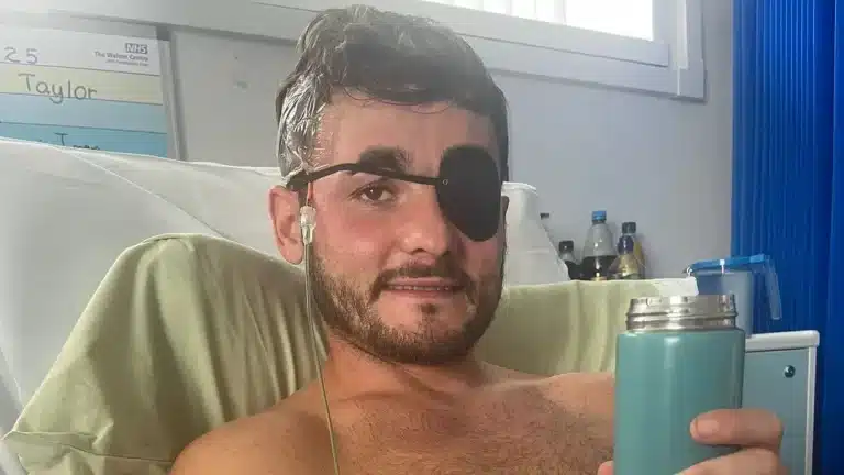 Pai é diagnosticado com tumor cerebral após exigir exame de ressonância para sintomas que médicos ignoraram por uma década