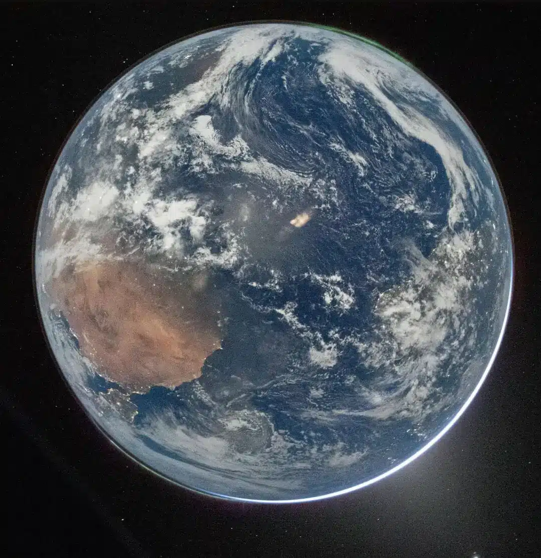 Pessoas levantam grande questionamento após a NASA divulgar imagem da Terra feita pela tripulação da Artemis II