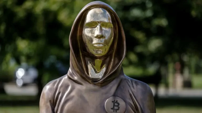 Homem "acusado" como lendário fundador do Bitcoin responde à investigação