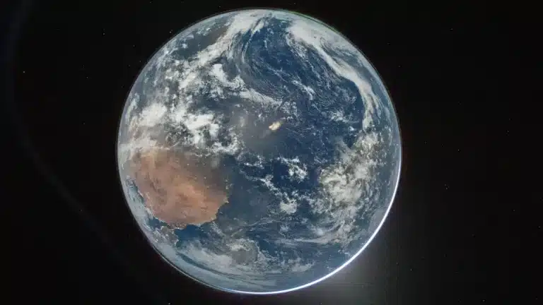 Por que a nova foto da Terra da Artemis II tem uma grande diferença em relação às imagens anteriores?