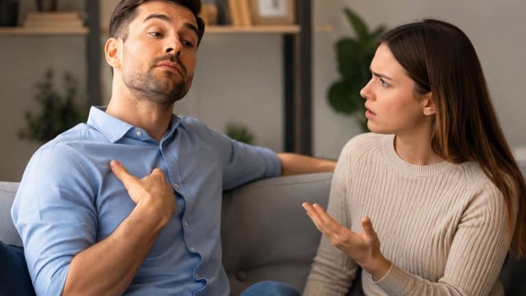 7 frases que narcisistas usam para ferir os outros, segundo psicóloga de Harvard