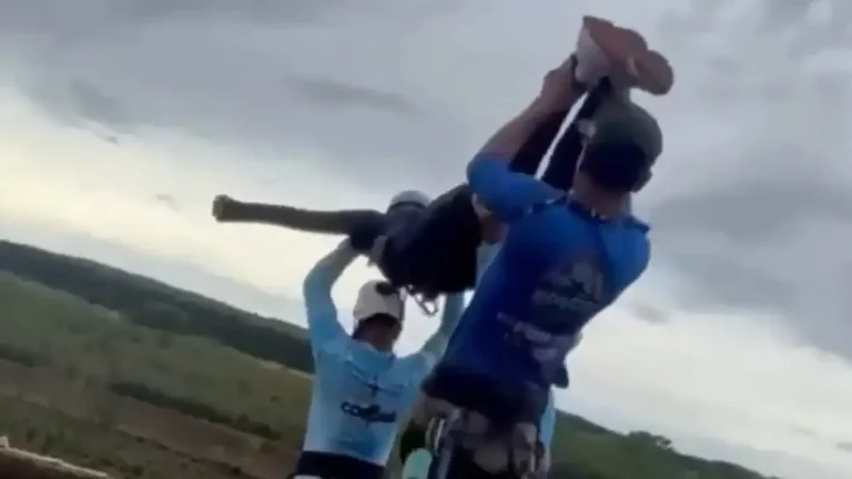 Mulher de 21 anos foi lançada para a forte durante um salto de bungee jump após funcionários se esqueceram de prender a corda em SP